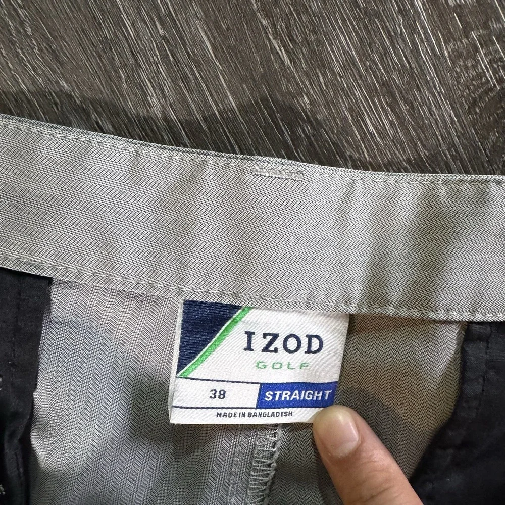 IZOD Golf Gray Straight Shorts Men's Size 38